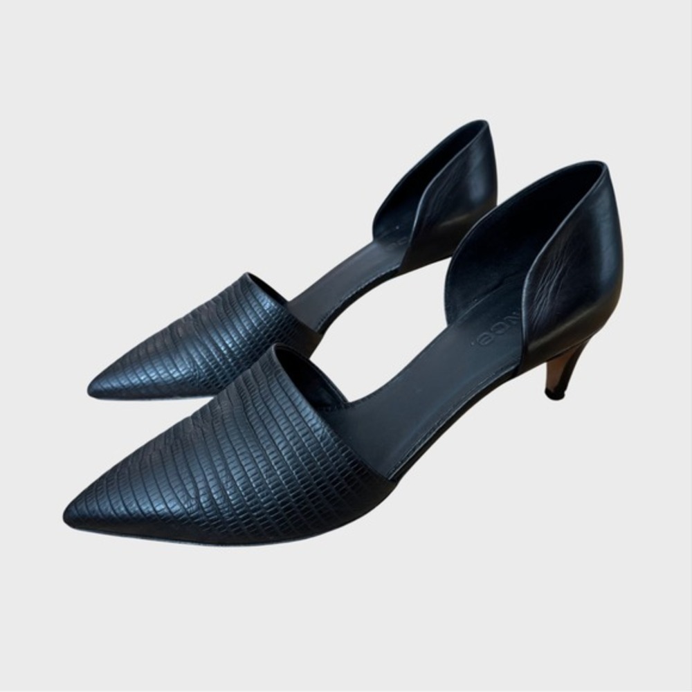 Women 90's‎ minimalism Sz 9 Vince Aurelian black leather D'Orsay kitten heels